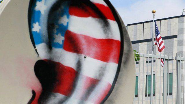 Ястреб США продолжает зорко наблюдать Ястреб США продолжает зорко наблюдать