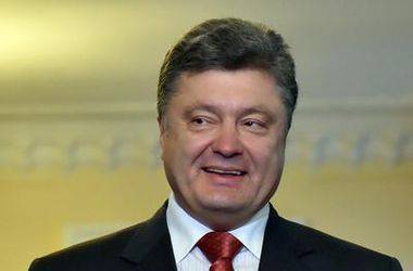 Майданщики обвиняют Порошенко в желании стать мини-Путиным Майданщики обвиняют Порошенко в желании стать мини-Путиным