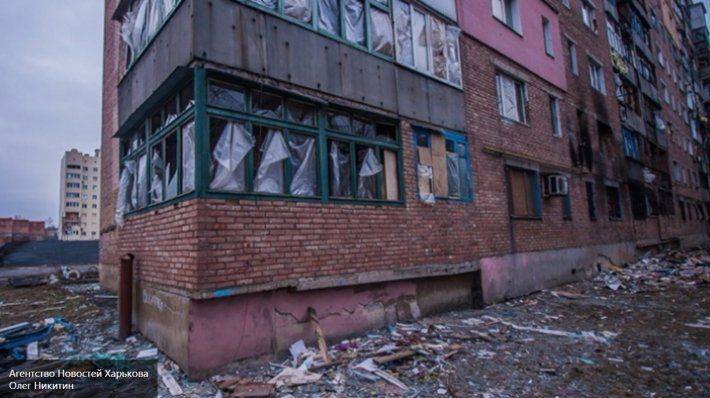 Власти ДНР спасут от обстрелов 40 жителей поселка Октябрьский Власти ДНР спасут от обстрелов 40 жителей поселка Октябрьский