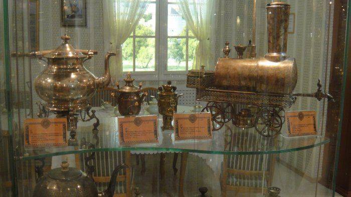 Возрождая русские традиции. В Саратове открылся Музей Самоваров Возрождая русские традиции. В Саратове открылся Музей Самоваров