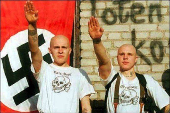 Оккупанты заставили местных жителей пригорода Горловки рыть окопы