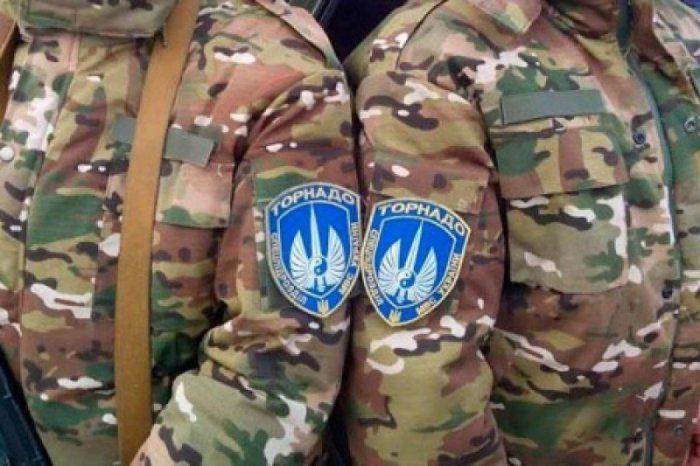 Батальоны просят огня: «Торнадо» угрожает взорвать КАМАЗы с боеприпасами   Батальоны просят огня: «Торнадо» угрожает взорвать КАМАЗы с боеприпасами