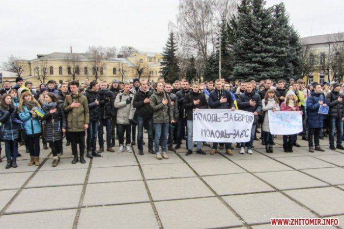 Дипломы в обмен на повестку: облавы на студентов начались в Житомире   Дипломы в обмен на повестку: облавы на студентов начались в Житомире