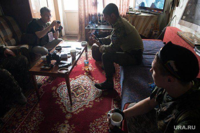 Донецкий комбат Гиви: «Никто не знает, что мы здесь вытворяем» Донецкий комбат Гиви: «Никто не знает, что мы здесь вытворяем»