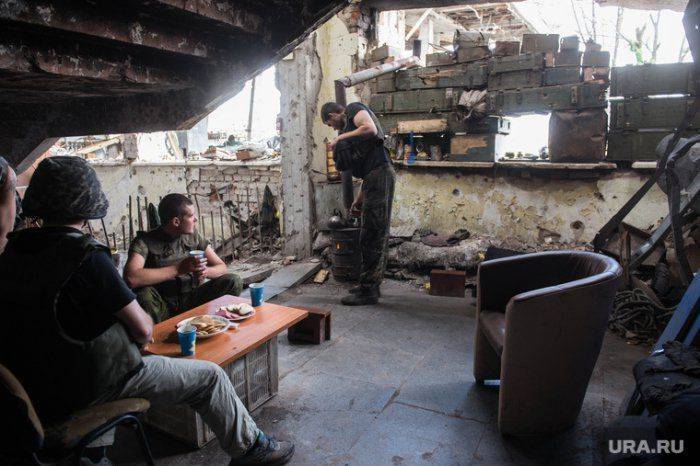 Донецкий комбат Гиви: «Никто не знает, что мы здесь вытворяем» Донецкий комбат Гиви: «Никто не знает, что мы здесь вытворяем»