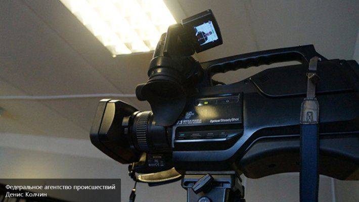 СБУ выдворила с Украины журналистку Первого канала СБУ выдворила с Украины журналистку Первого канала