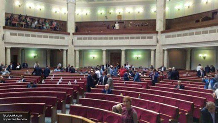 Новости Новороссии: Рада пробила дно, правосеки на службе СБУ, Украина без футбола Новости Новороссии: Рада пробила дно, правосеки на службе СБУ, Украина без футбола