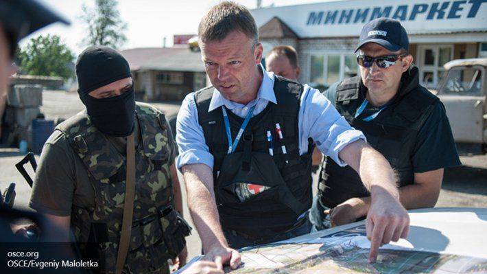 Наблюдатели ОБСЕ останутся в Донбассе до весны, не выходя из границ Наблюдатели ОБСЕ останутся в Донбассе до весны, не выходя из границ