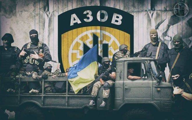 «Азов» призвал взять под «полный контроль» милицию в Мукачеве «Азов» призвал взять под «полный контроль» милицию в Мукачеве