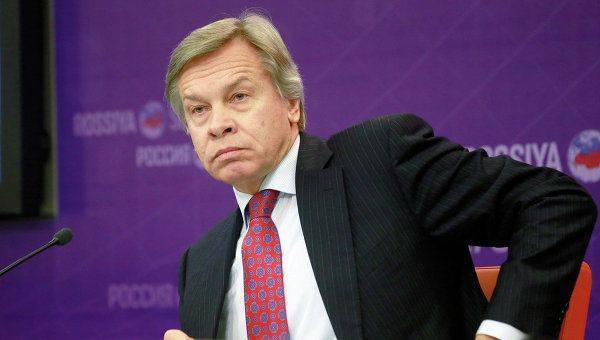 Пушков заподозрил США в тайной поставке летального оружия Украине Пушков заподозрил США в тайной поставке летального оружия Украине