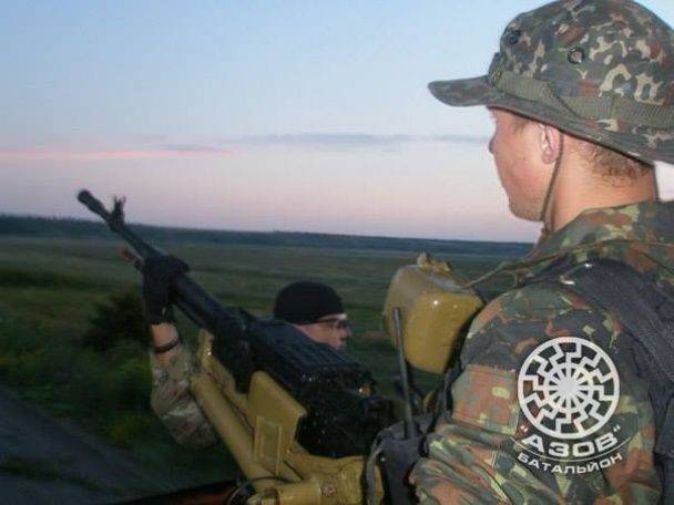 В грызню «патриотов» за право крышевать контрабанду сигарет втянулся «Азов» В грызню «патриотов» за право крышевать контрабанду сигарет втянулся «Азов»