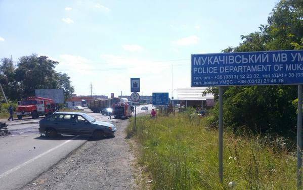 Местный писатель описал контрабандный беспредел власти и криминалитета на Закарпатье Местный писатель описал контрабандный беспредел власти и криминалитета на Закарпатье