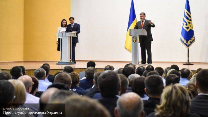 Порошенко: Почти 64 тысячи украинских героев воюют в Донбассе Порошенко: Почти 64 тысячи украинских героев воюют в Донбассе