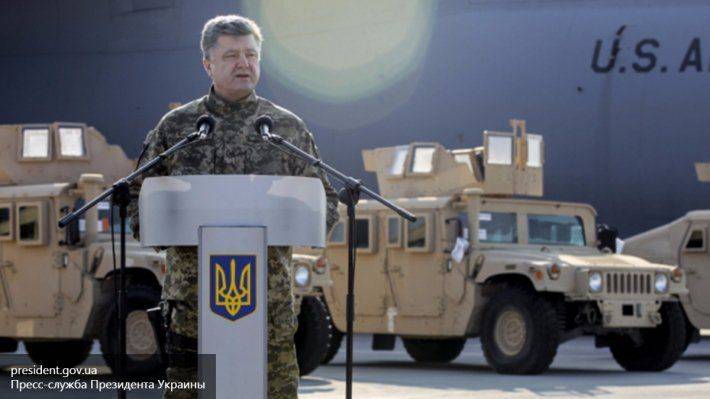 Порошенко готовится отразить атаку с моря на Мариуполь Порошенко готовится отразить атаку с моря на Мариуполь