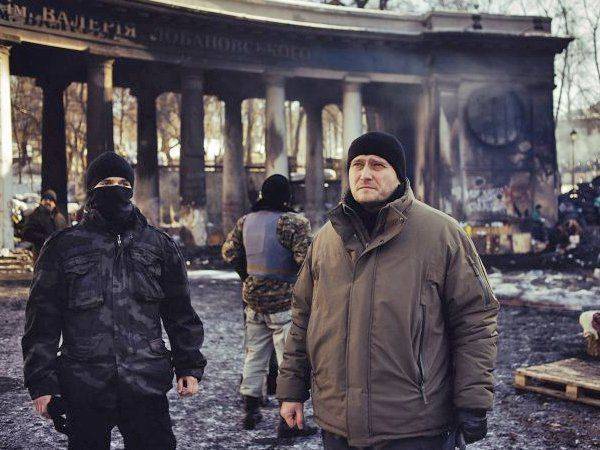 Ярош и «Правый сектор» объявили себя национальными освободителями Ярош и «Правый сектор» объявили себя национальными освободителями