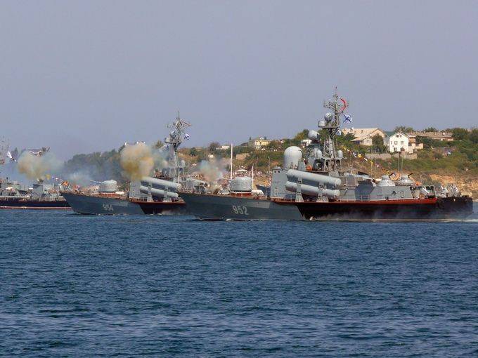 День флота в Севастополе глазами одессита День флота в Севастополе глазами одессита