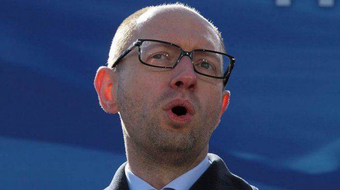 Министрам — срочно поднять зарплаты, простые граждане — потерпят,- партия Яценюка Министрам — срочно поднять зарплаты, простые граждане — потерпят,- партия Яценюка