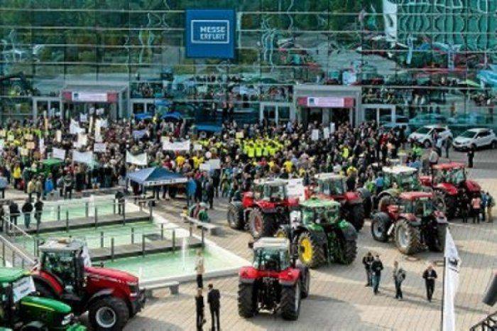 Немецкие читатели хоронят Европу. Антироссийские санкции жестко бьют по экономике Немецкие читатели хоронят Европу. Антироссийские санкции жестко бьют по экономике