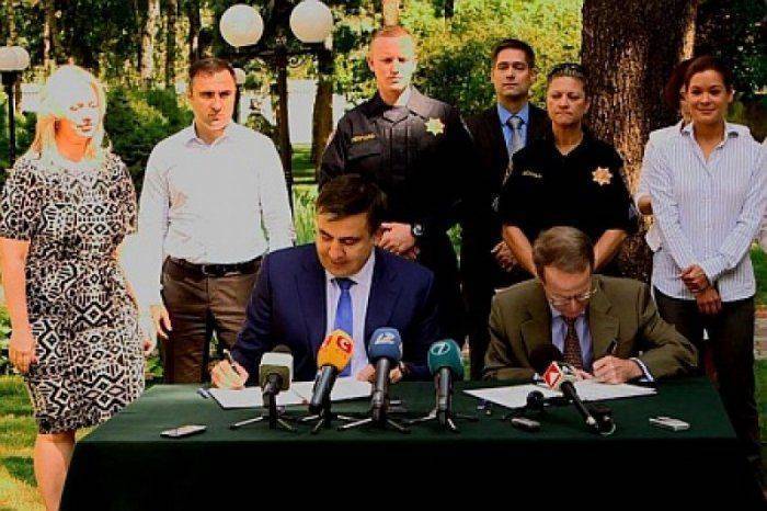 Саакашвили с американцами уселся на наркотрафик Саакашвили с американцами уселся на наркотрафик