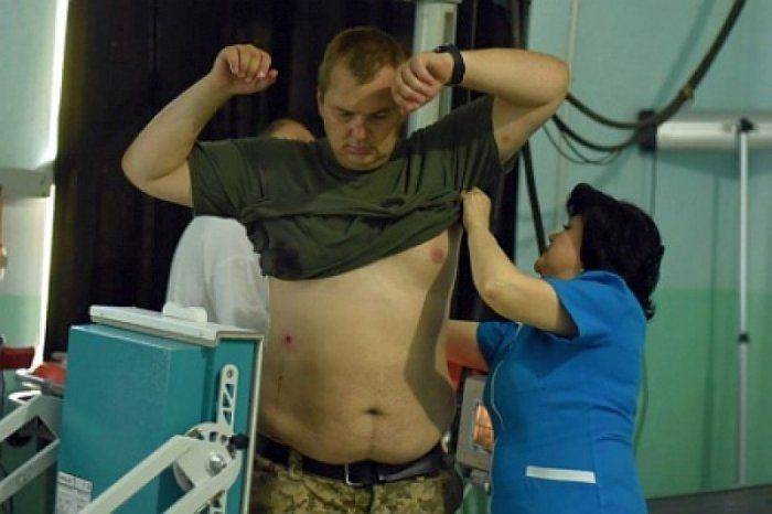 Ухо Булатова ранили в живот Ухо Булатова ранили в живот