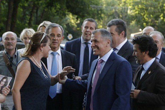 Патриотов лечат от крымского диссонанса: Все сторонники России - куплены  Патриотов лечат от крымского диссонанса: Все сторонники России - куплены