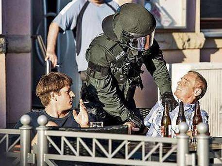 Гражданину Германии светит тюремный срок за «зигу» Гражданину Германии светит тюремный срок за «зигу»