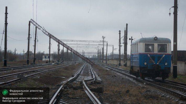 Железнодорожное сообщение ДНР с Украиной остановлено после обстрела перегона Железнодорожное сообщение ДНР с Украиной остановлено после обстрела перегона