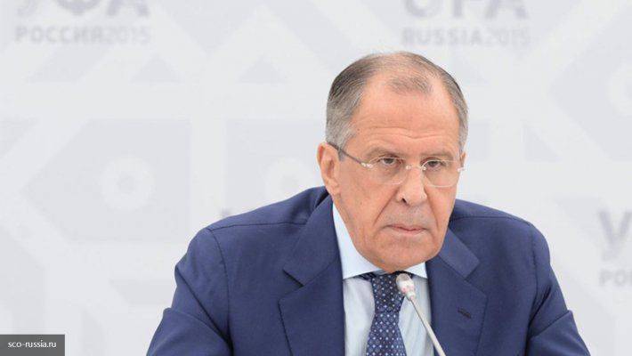 Лавров и Штайнмайер подталкивают Киев к отводу орудий в Донбассе Лавров и Штайнмайер подталкивают Киев к отводу орудий в Донбассе