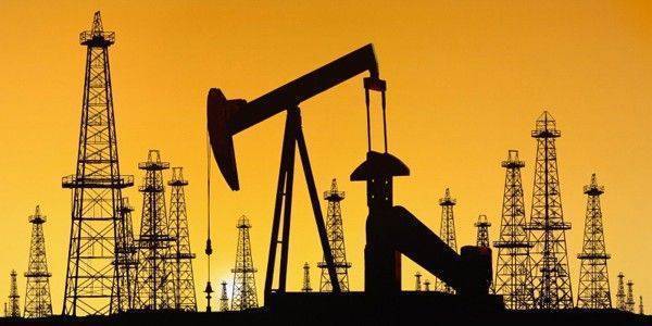 Bloomberg View: Падение цен на нефть не сможет убить российскую экономику Bloomberg View: Падение цен на нефть не сможет убить российскую экономику