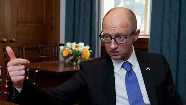 Арбузов: слова Яценюка о планах заставить РФ списать долг удивляют Арбузов: слова Яценюка о планах заставить РФ списать долг удивляют