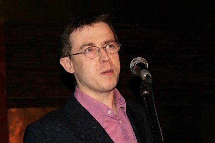 От чего несет Остапа? Зеленого винограда объелся От чего несет Остапа? Зеленого винограда объелся