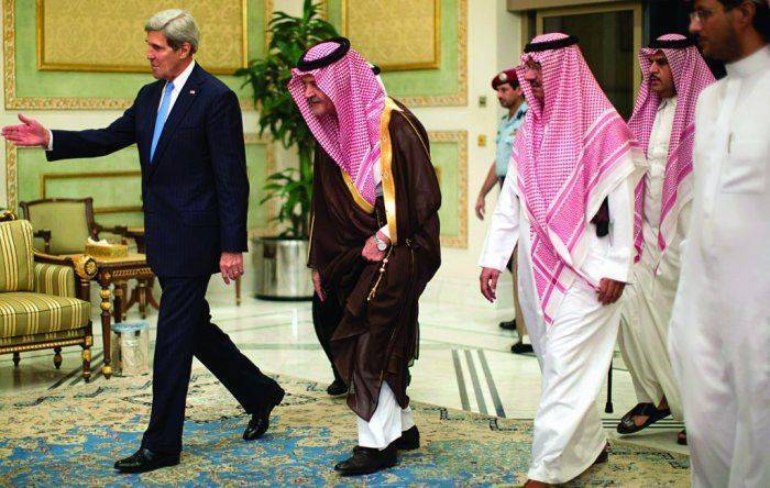 Геополитика ценовых сговоров: американская "нефтянка" банкротится, саудиты подружились с Россией Геополитика ценовых сговоров: американская "нефтянка" банкротится, саудиты подружились с Россией