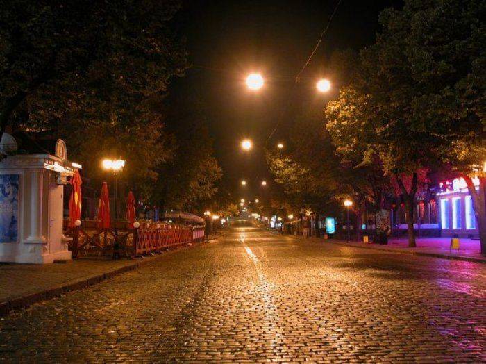 В Одессе вновь гремят взрывы В Одессе вновь гремят взрывы