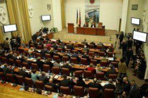 Запорожские депутаты отказались рассматривать вопрос о сносе советских памятников, назвав его политическим Запорожские депутаты отказались рассматривать вопрос о сносе советских памятников, назвав его политическим
