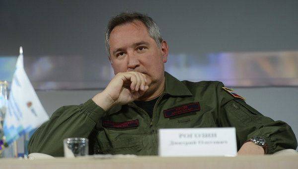 Рогозин о Яценюке: бандеровцы – вояки никакие, но в пытках – первые Рогозин о Яценюке: бандеровцы – вояки никакие, но в пытках – первые