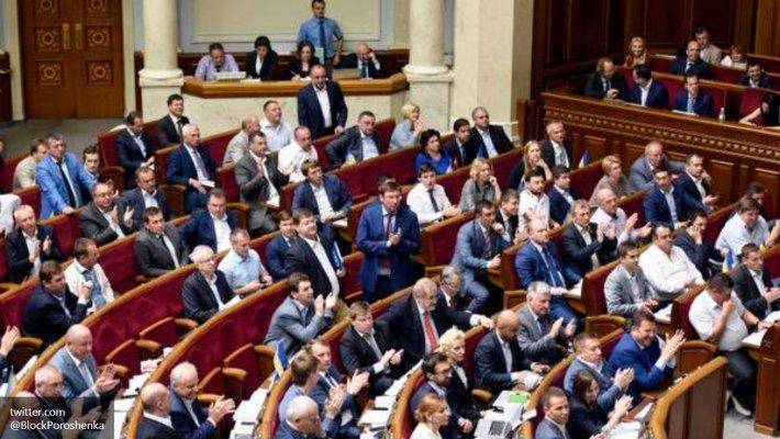 Оппозиционеры Украины требуют срочной отставки правительства Оппозиционеры Украины требуют срочной отставки правительства
