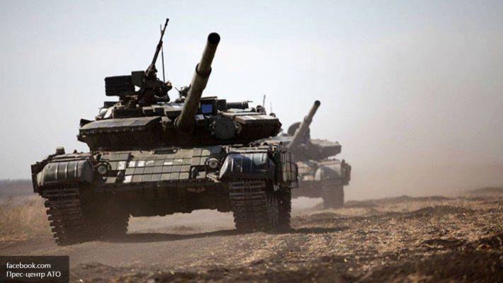 Десятки украинских танков окружили школу в Константиновке Десятки украинских танков окружили школу в Константиновке