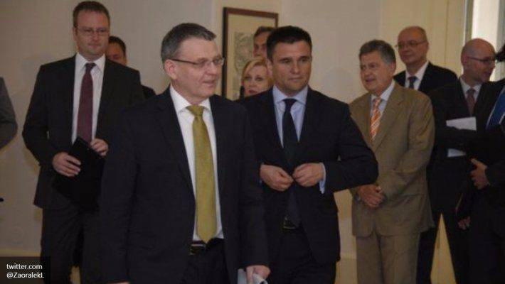 Украина уверена, что в 2016 году получит безвизовый режим с ЕС Украина уверена, что в 2016 году получит безвизовый режим с ЕС