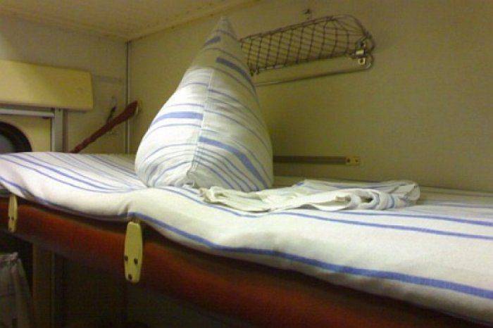 Junge Welt: Украина - страна нестиранного белья и чая с тараканами Junge Welt: Украина - страна нестиранного белья и чая с тараканами