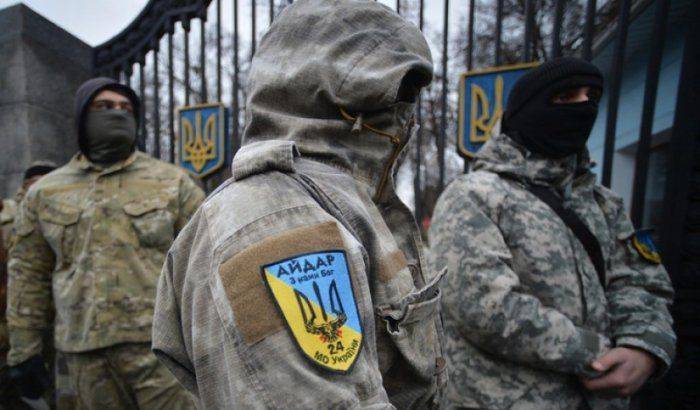 Побывавшие в плену у батальона "Айдар": нас избивали, издевались, душили и хотели продать на органы Побывавшие в плену у батальона "Айдар": нас избивали, издевались, душили и хотели продать на органы