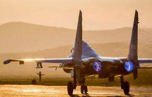 Истребитель Су-30СМ опровергает законы физики Истребитель Су-30СМ опровергает законы физики