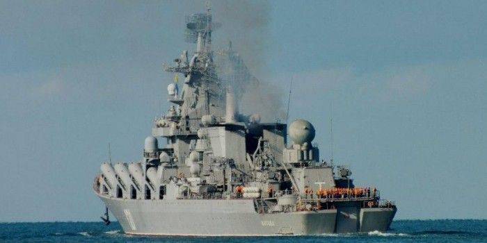 Российские силы ВМФ и ПВО отработают защиту авиабазы в Сирии Российские силы ВМФ и ПВО отработают защиту авиабазы в Сирии