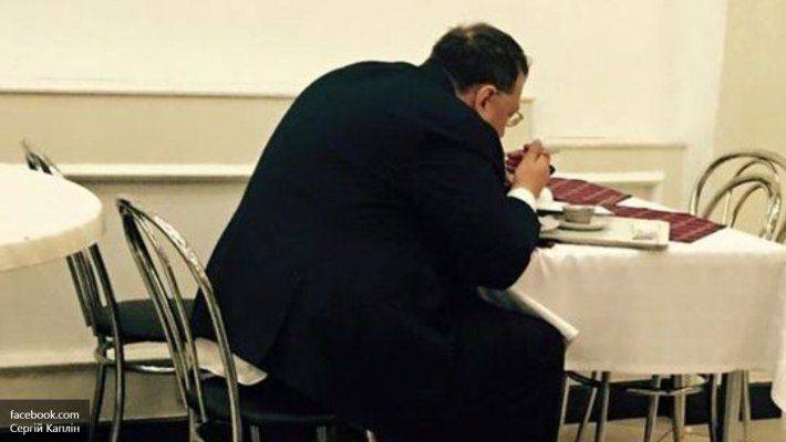 Новости Украины: Яценюка хотят в Гваделупе и рыбные дни Геращенко Новости Украины: Яценюка хотят в Гваделупе и рыбные дни Геращенко