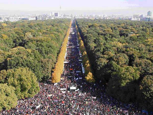 Массовые манифестации против «экономического НАТО» прошли в Европе Массовые манифестации против «экономического НАТО» прошли в Европе