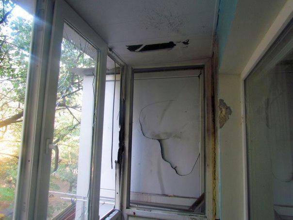 В квартиру коммуниста из Мариуполя бросили гранату В квартиру коммуниста из Мариуполя бросили гранату