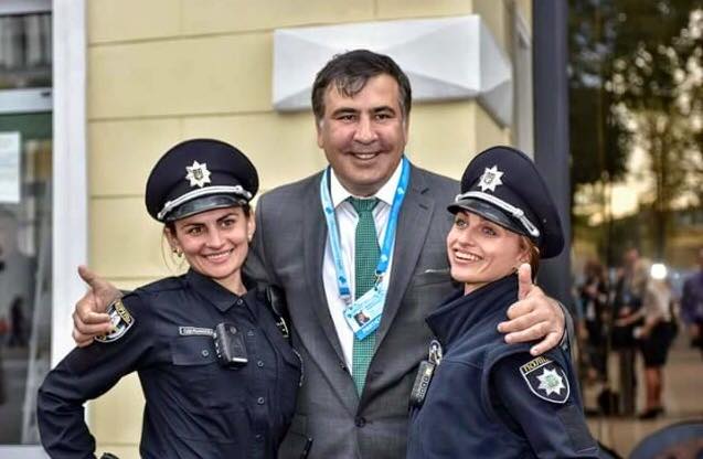 Одессы хватило на полгода: «Миша, ты всех достал. Даже в 90-х такого не было» Одессы хватило на полгода: «Миша, ты всех достал. Даже в 90-х такого не было»