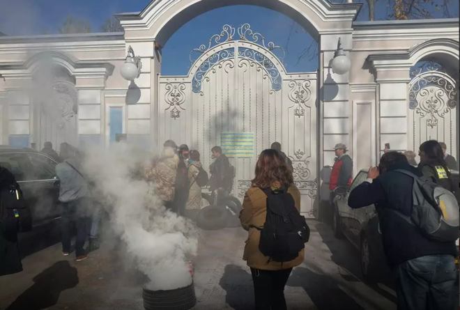 Украинские распри: Ярош «чистит оружие» Украинские распри: Ярош «чистит оружие»