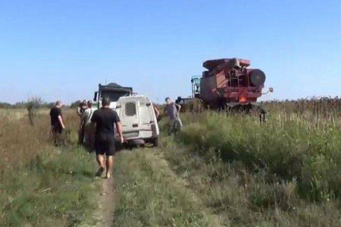 Битва за урожай: фермер против "Правого сектора" Битва за урожай: фермер против "Правого сектора"