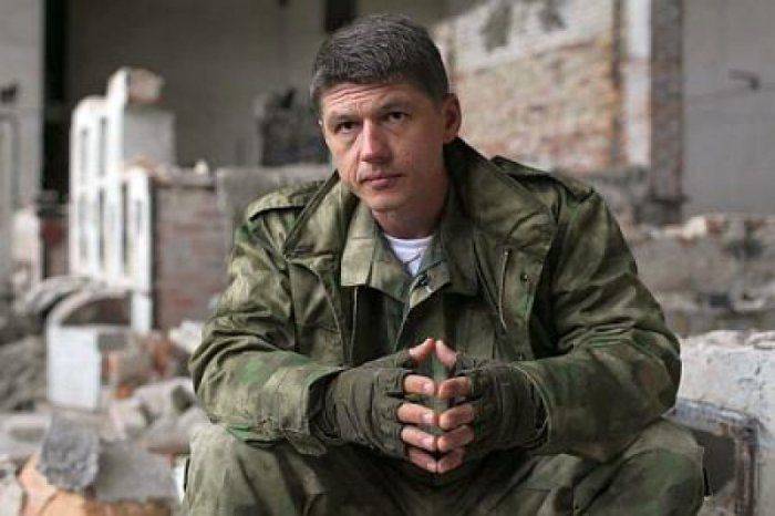 Ярош залег на дно: А ну как новая революция?  Ярош залег на дно: А ну как новая революция?