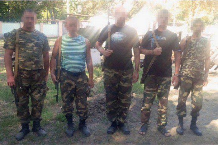 Украинские офицеры упреждают дезертирство, забирая у солдат обувь   Украинские офицеры упреждают дезертирство, забирая у солдат обувь